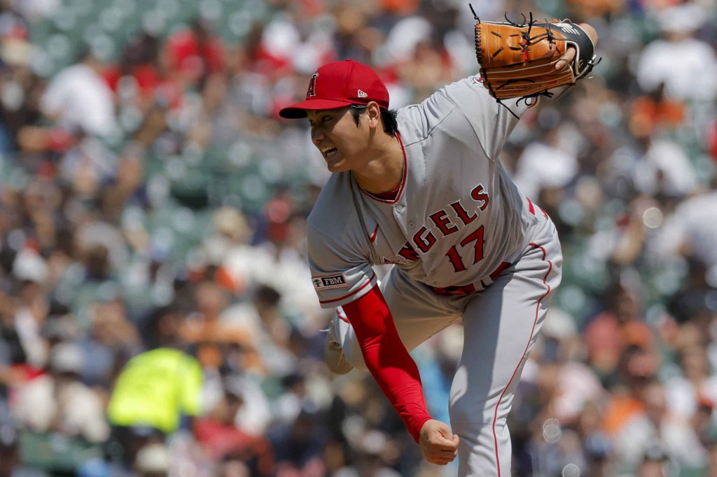 Shohei Ohtani Wears Lamar Jackson Jersey on Road Trip