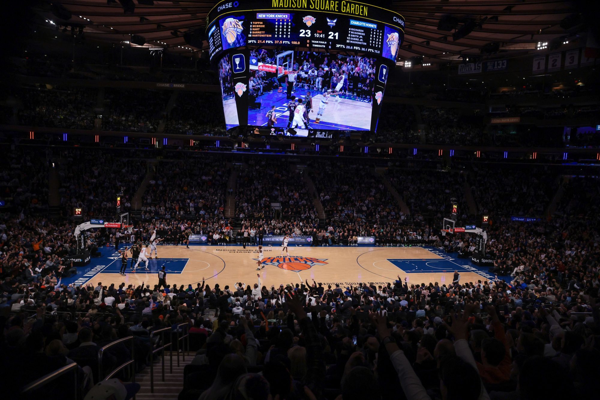 Madison Square Garden: Guide for a Knicks Game in New York