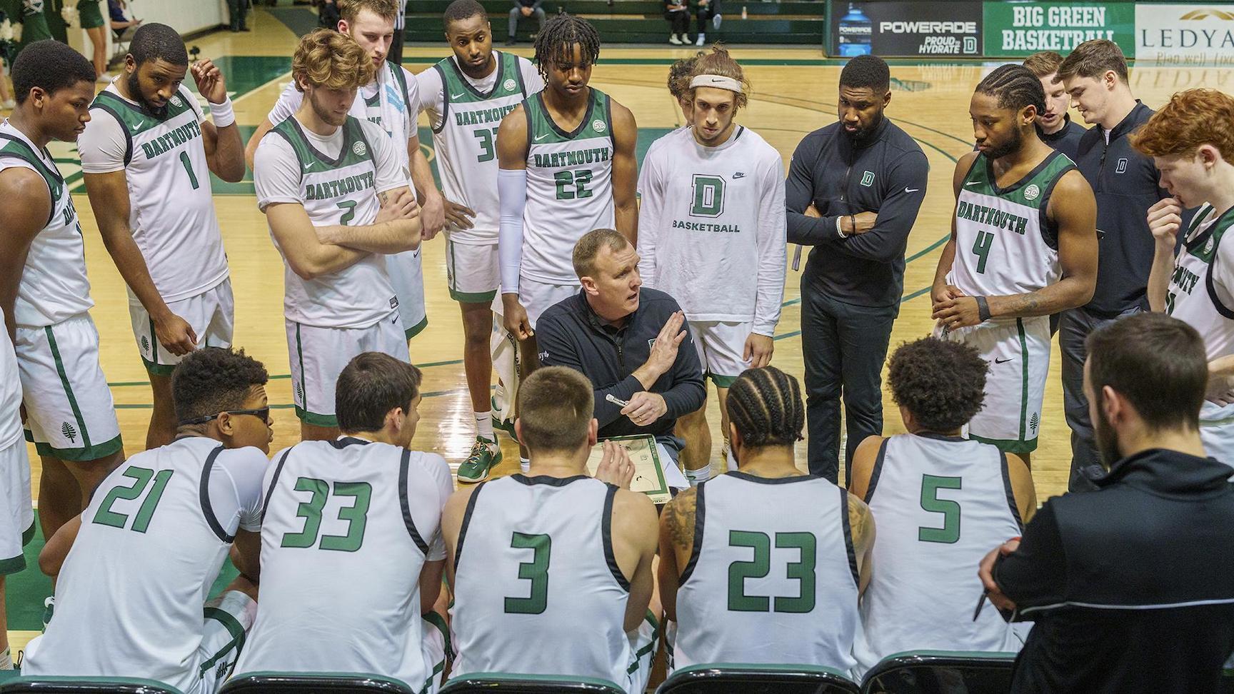 The Dartmouth men's basketball team is attempting to form a union.