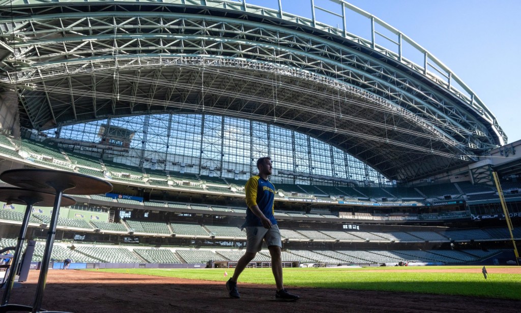 Wisconsin Gov. Proposes $290M to Fix Brewers' Stadium