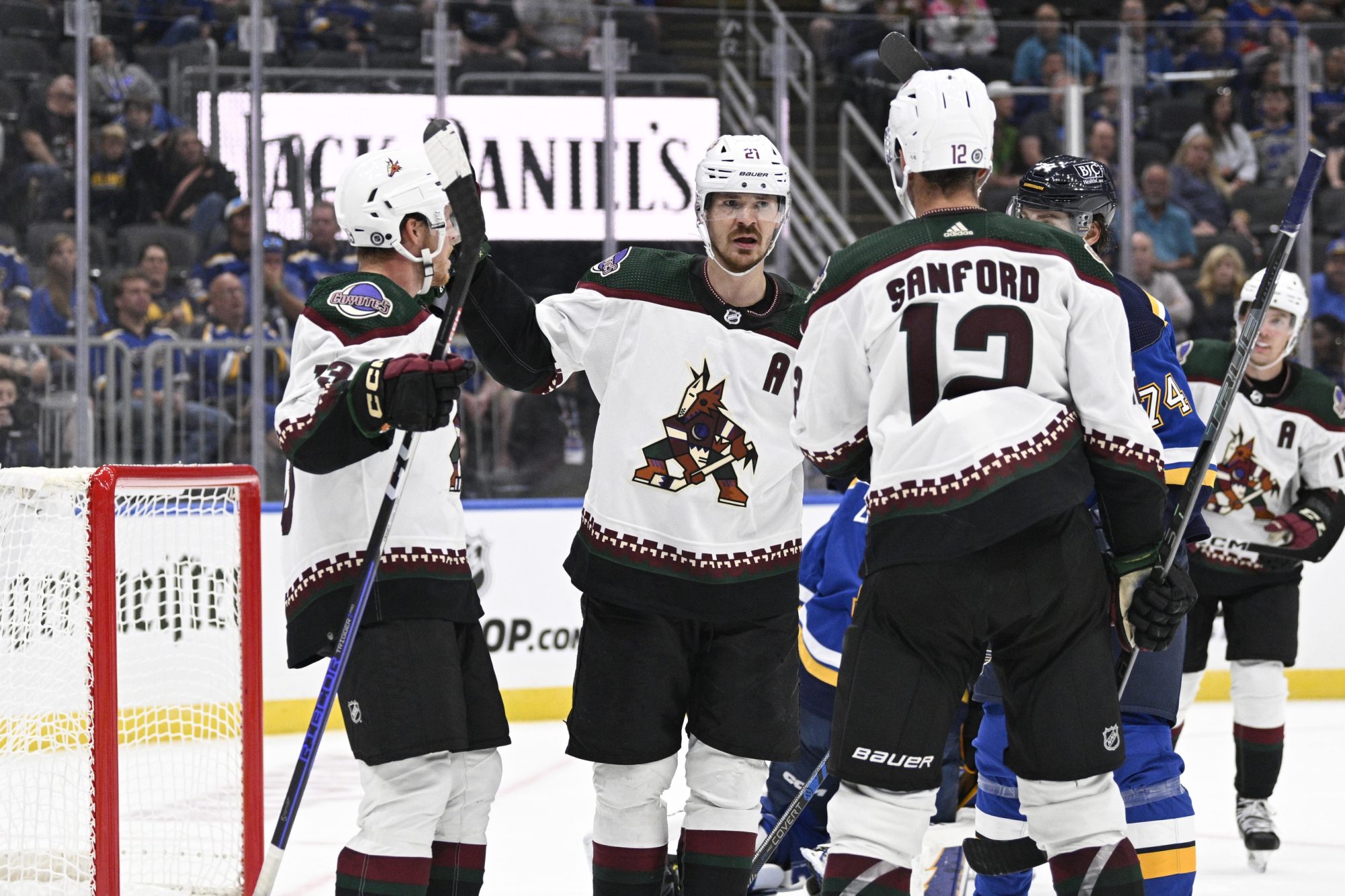 Coyotes agree to deal with Scripps Sports to show games over the air