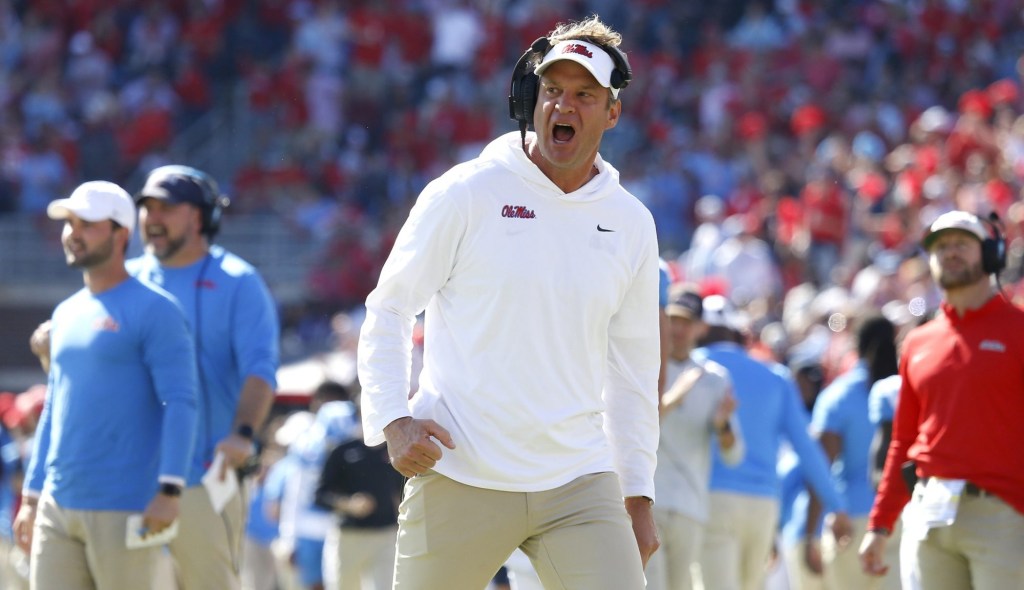 new job announcement facebook example Lane Kiffin