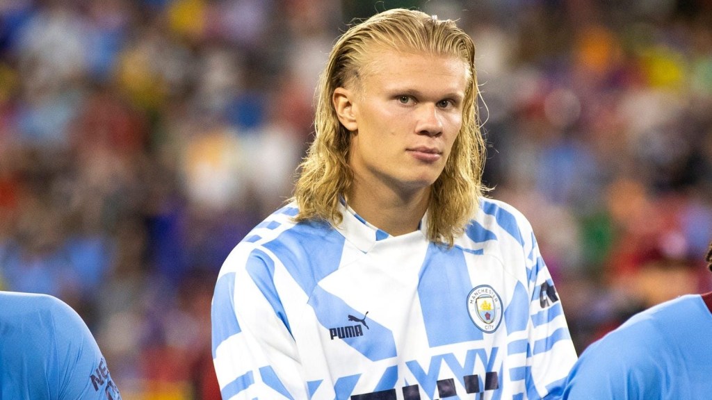 Manchester City forward Erling Haaland (9) looks into the crowd after the exhibition match between FC Bayern Munich and Manchester City on Saturday, July 23, 2022, at Lambeau Field in Green Bay, Wis. Gpg Bayern Man City Match 7232022 0007