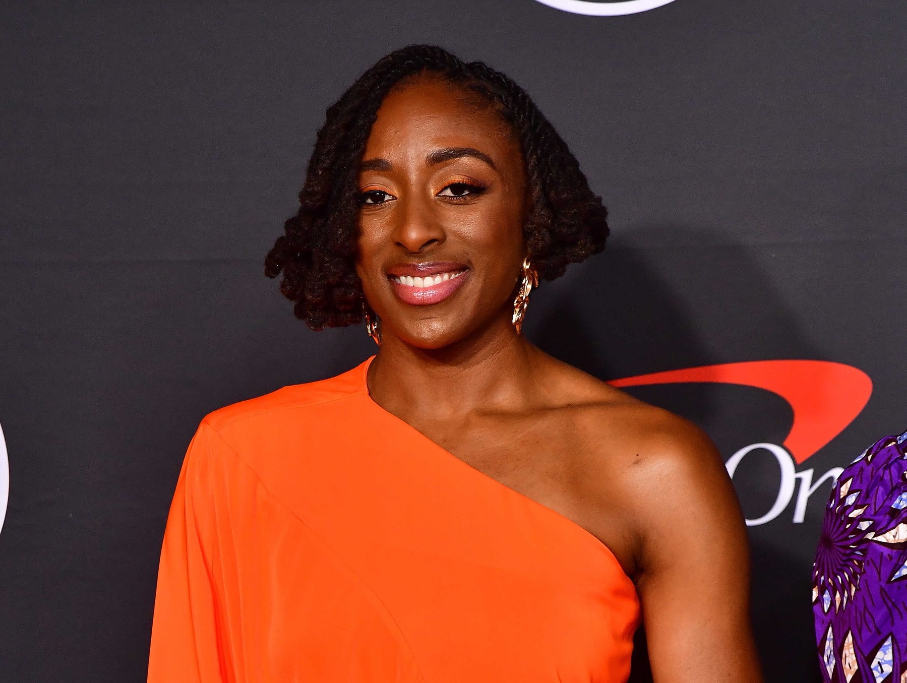 LeBron James Hands Voting Organization To WNBA Star lebron-james-hands-voting-organization-to-wnba-star