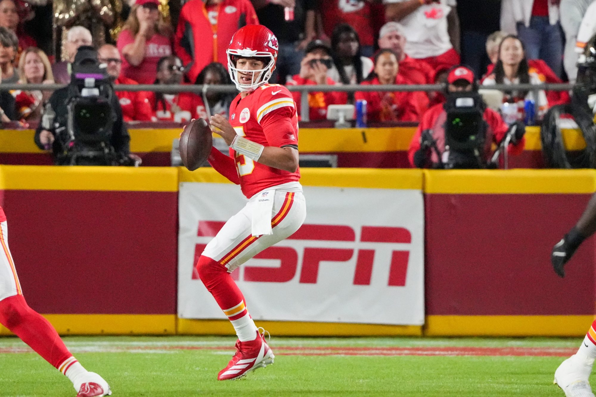 NFL TV Ratings Remain Strong Despite Week 5 Dip nfl-tv-ratings-remain-strong-despite-week-5-dip