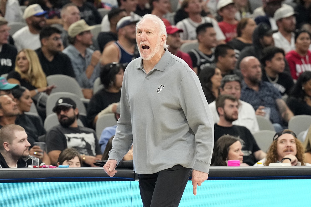 Oct 28, 2024; San Antonio, Texas, USA; San Antonio Spurs head coach Gregg Popovich yells at an official during the second half against the Houston Rockets at Frost Bank Center.