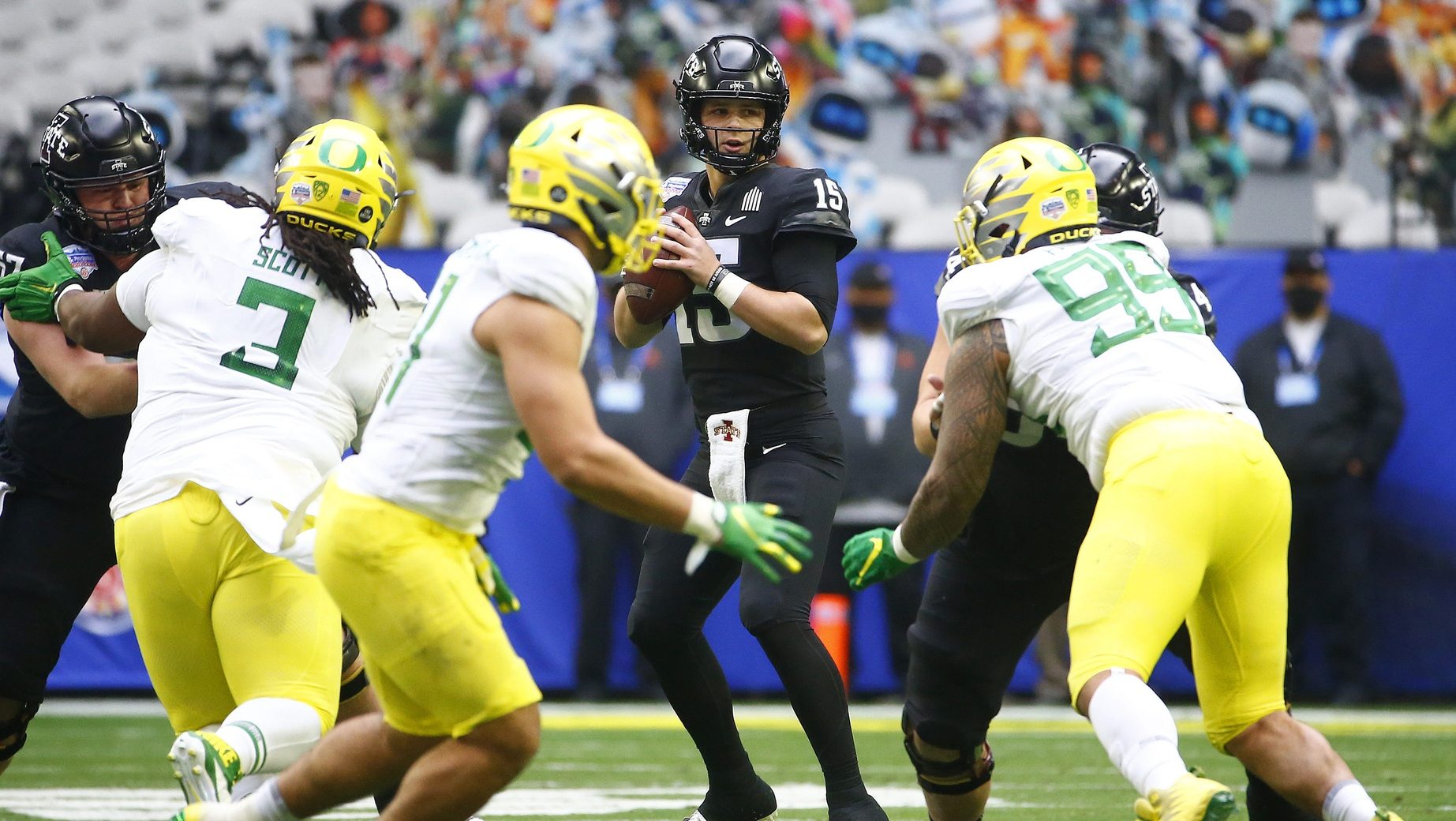 The CW Eyes More Bowl Games Amid Push Into Live Sports
