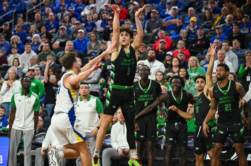 North Dakota Fighting Hawks guard Zach Kraft (1) shoots the ball on Friday, March 7, 2025, at Denny Sanford Premier Center in Sioux Falls, S.D.