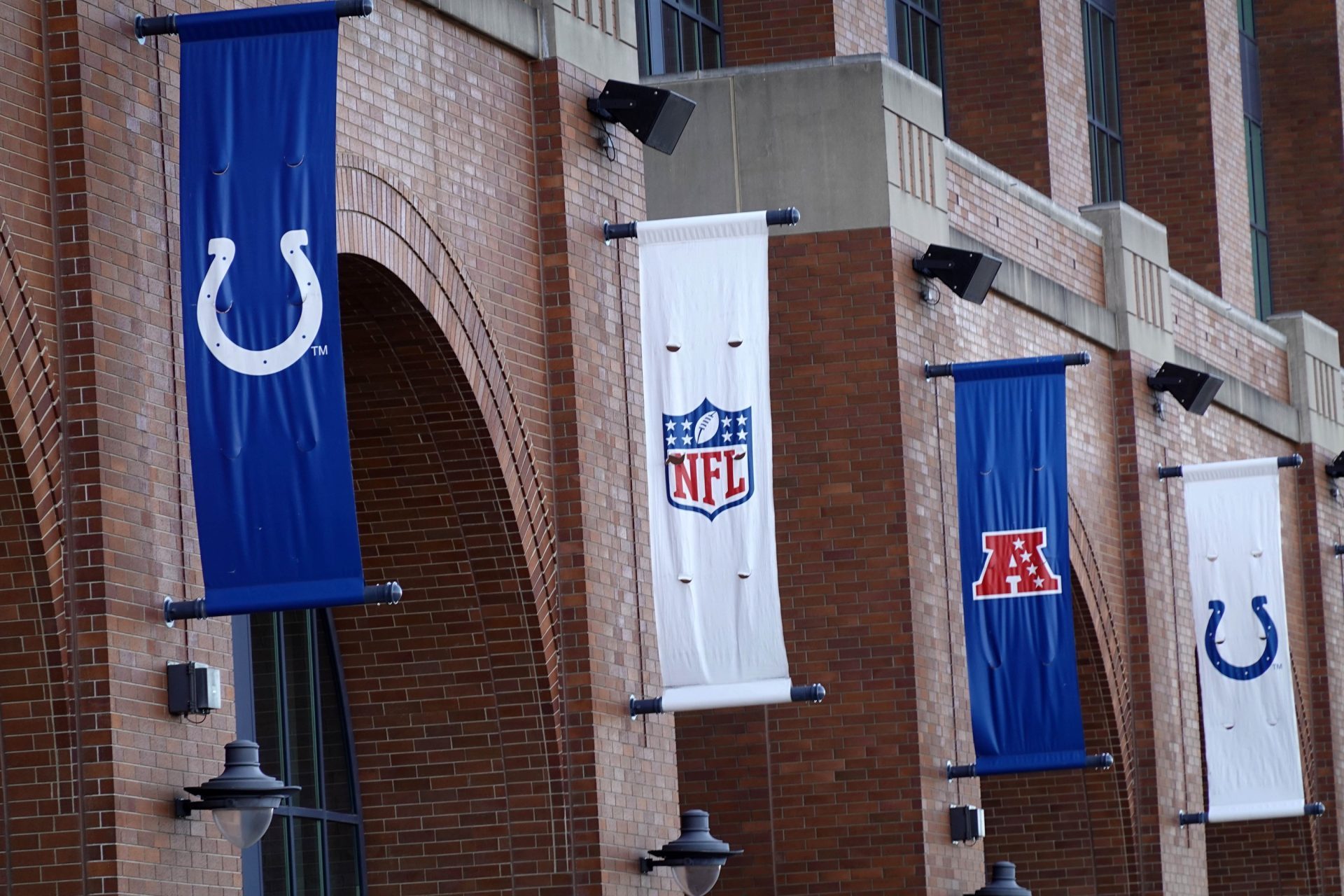 Valmutious NFL, NBA Media Deals Mirror Soaring Franchise Valuations: JPM