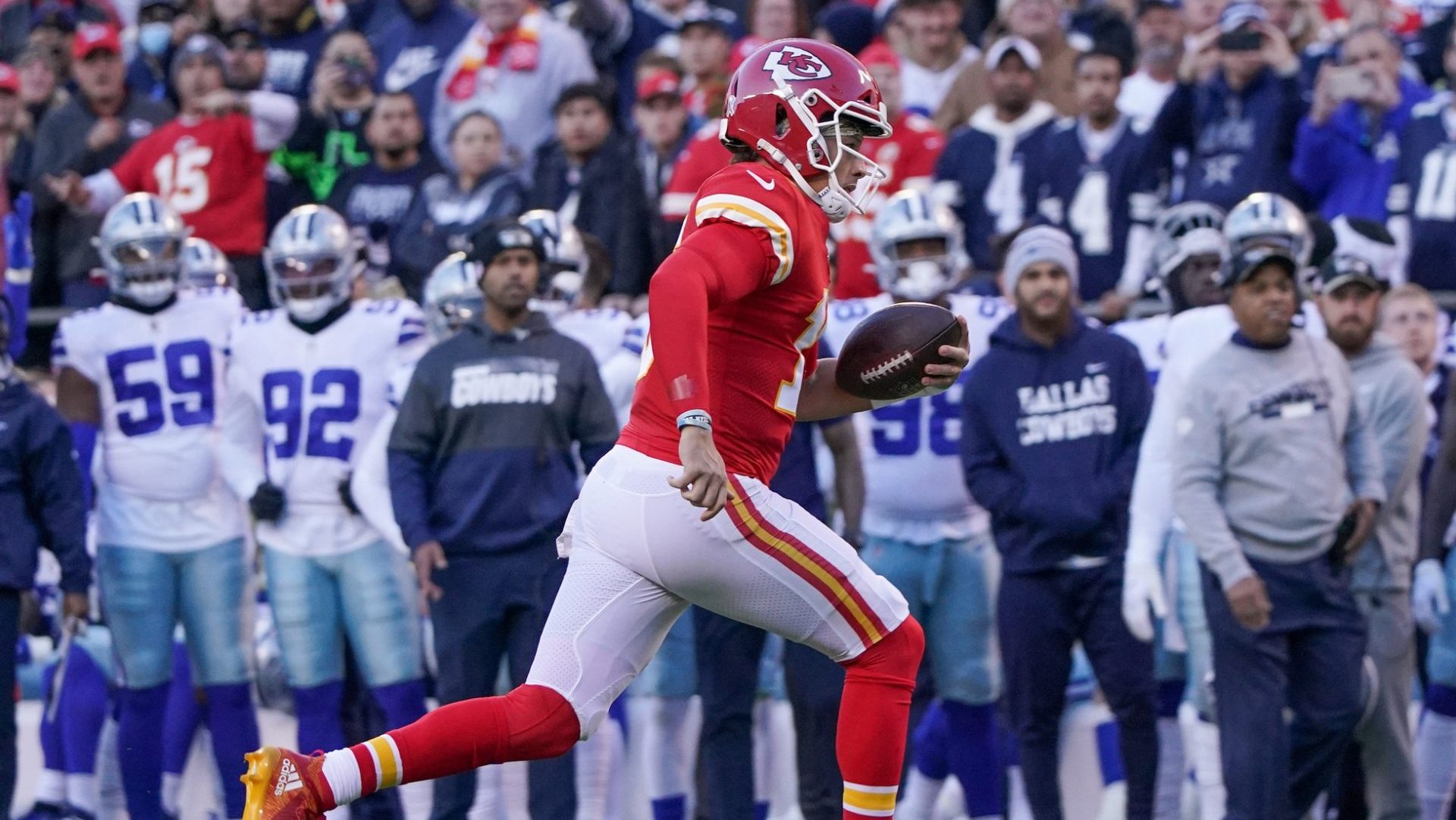 CBS Banking On Potential Record Setting Chiefs Cowboys Game cbs-banking-on-potential-record-setting-chiefs-cowboys-game