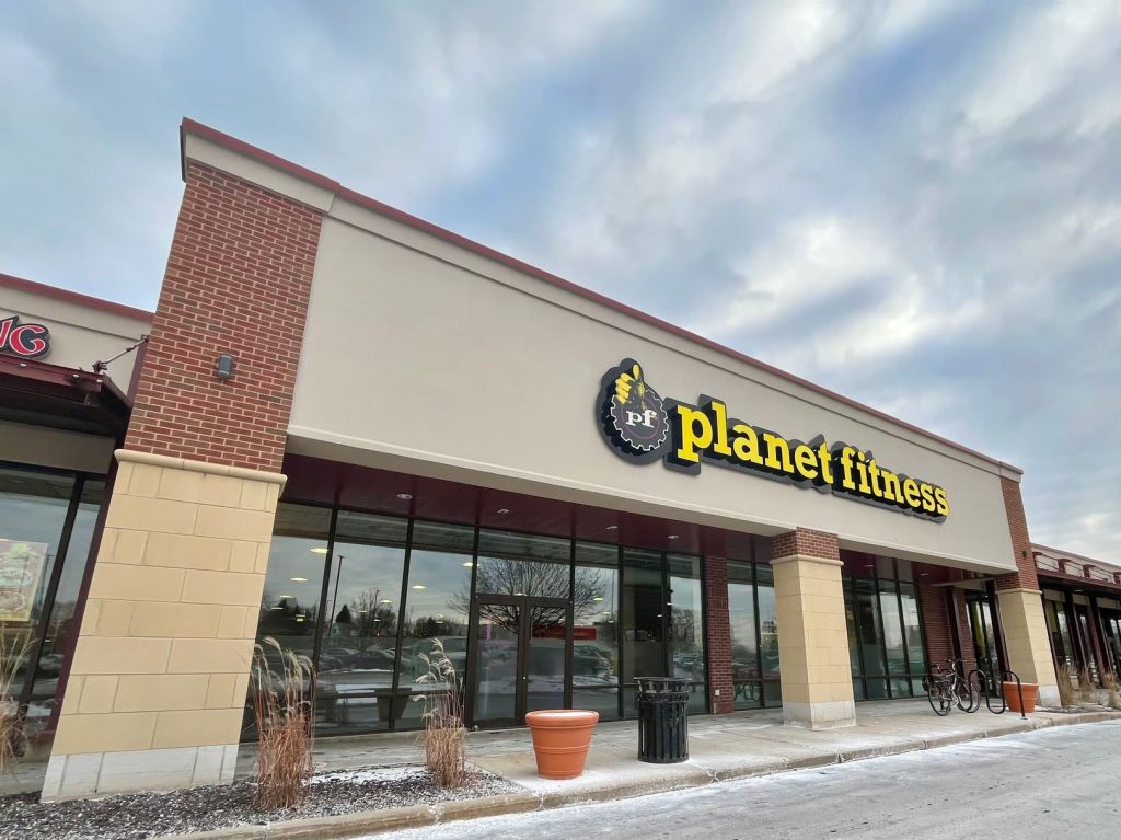 The South Milwaukee Planet Fitness at 2901 S. Chicago Ave. will relocate to Oak Creek in summer.