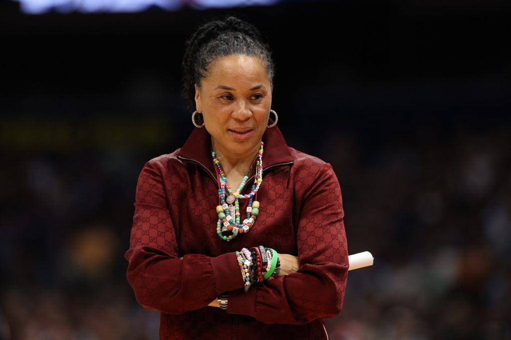 Apr 4, 2025; Tampa, FL, USA; South Carolina Gamecocks head coach Dawn Staley reacts during the first quarter in a semifinal of the women's 2025 NCAA tournament against the Texas Longhorns at Amalie Arena.