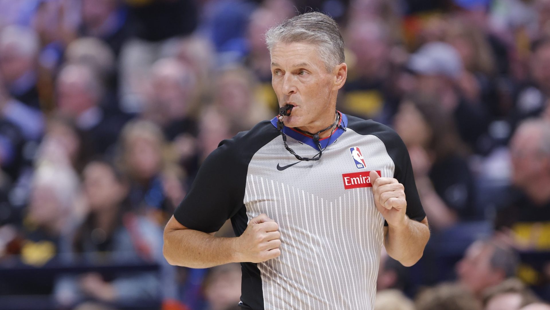 nba-refs-testing-earpieces-in-preseason-games