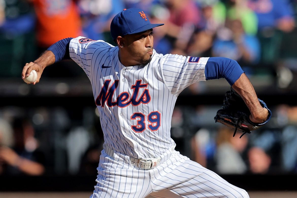 Sep 18, 2025; New York City, New York, USA; New York Mets relief pitcher Edwin Diaz (39) pitches against the San Diego Padres during the ninth inning at Citi Field.