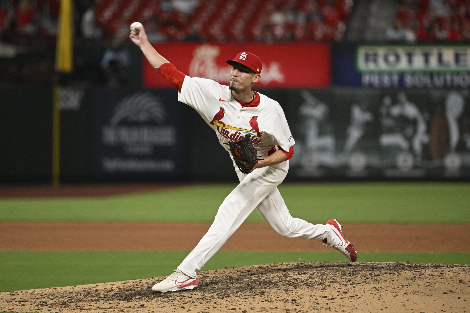 Sep 16, 2025; St. Louis, Missouri, USA; St. Louis Cardinals relief pitcher Riley O'Brien (55) pitches against the Cincinnati Reds in the ninth inning at Busch Stadium.
