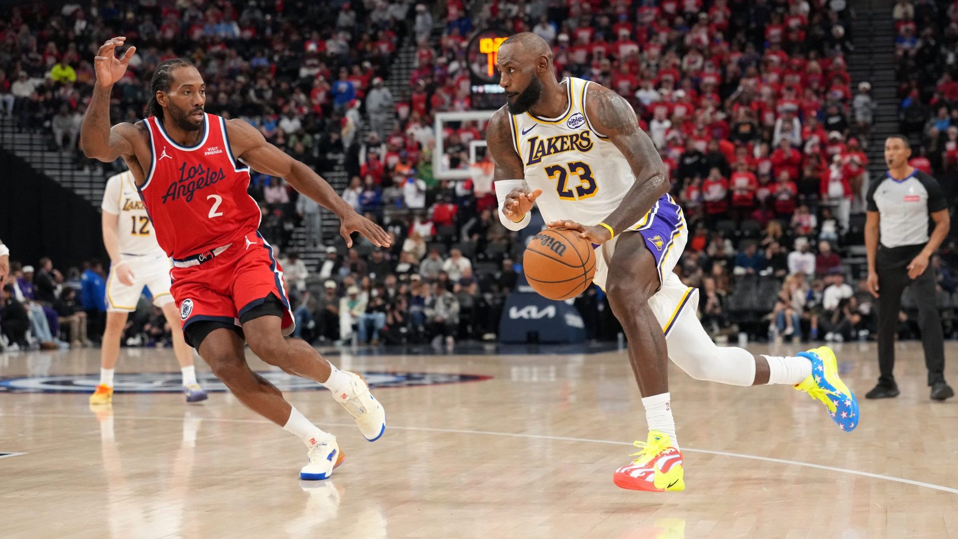 NBA Set for Summer of Chaos: LeBron, Kawhi, Gambling