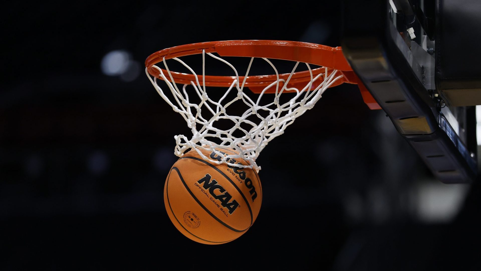 Judge Orders NCAA to Grandfather Athletes Into New Eligibility Model