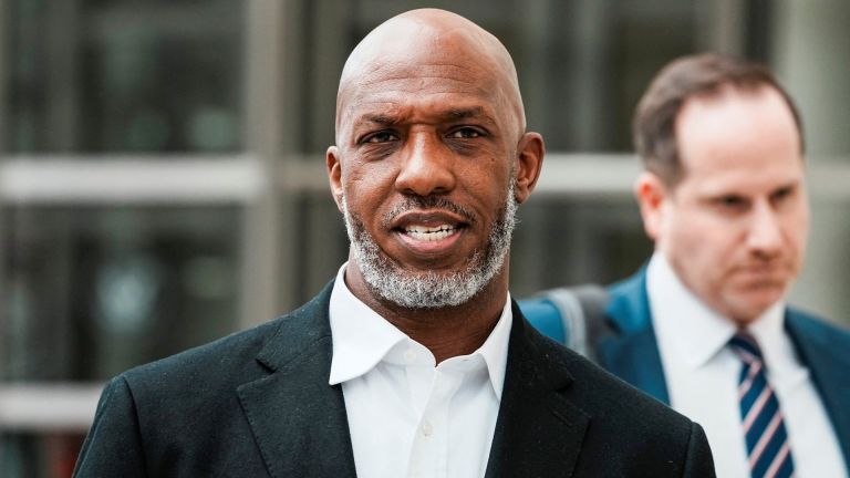 Portland Trail Blazers Coach Chauncey Billups exits the Brooklyn Federal Courthouse after a hearing on illegal gambling schemes, in Brooklyn, New York, U.S., March 4, 2026. REUTERS/Eduardo Munoz