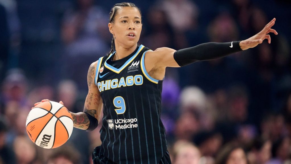 Aug 12, 2026; San Francisco, California, USA; Chicago Sky guard Natasha Cloud (9) sets the play against the Golden State Valkyries during the first quarter at Chase Center. Mandatory Credit: Robert Edwards-Imagn Images