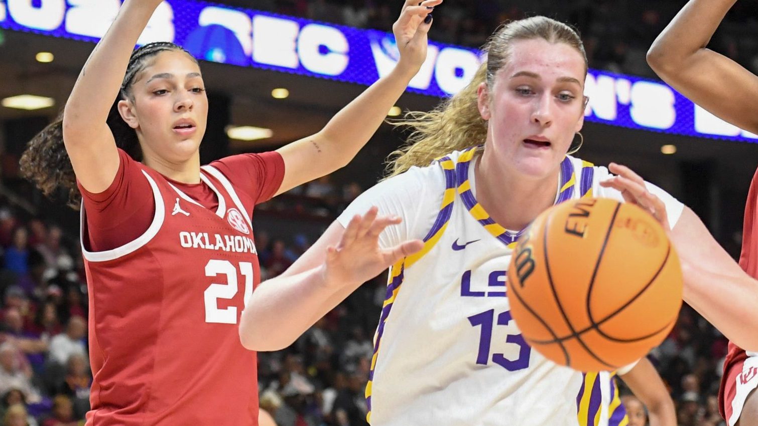 Player Who Left LSU Over Russian Teammate Gets Transfer Waiver