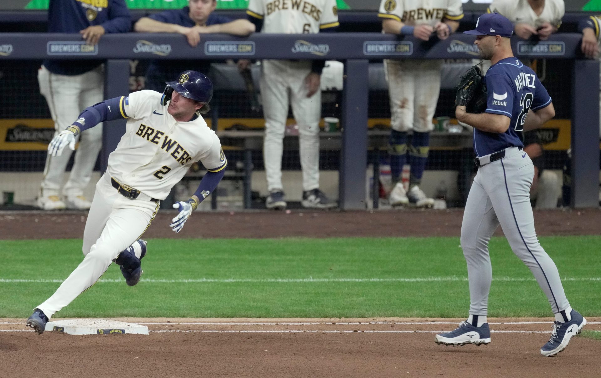 Brewers, Rays Make Playoffs, Complicating MLB-Union Labor Fight