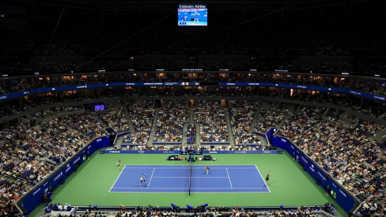 Tennis - U.S. Open - Flushing Meadows, New York, United States - September 4, 2026 General view of Australia's Maya Joint and Taiwan's Chan Hao-ching in action during their first round match against Serena Williams and Venus Williams of the U.S. REUTERS/Brendan Mcdermid