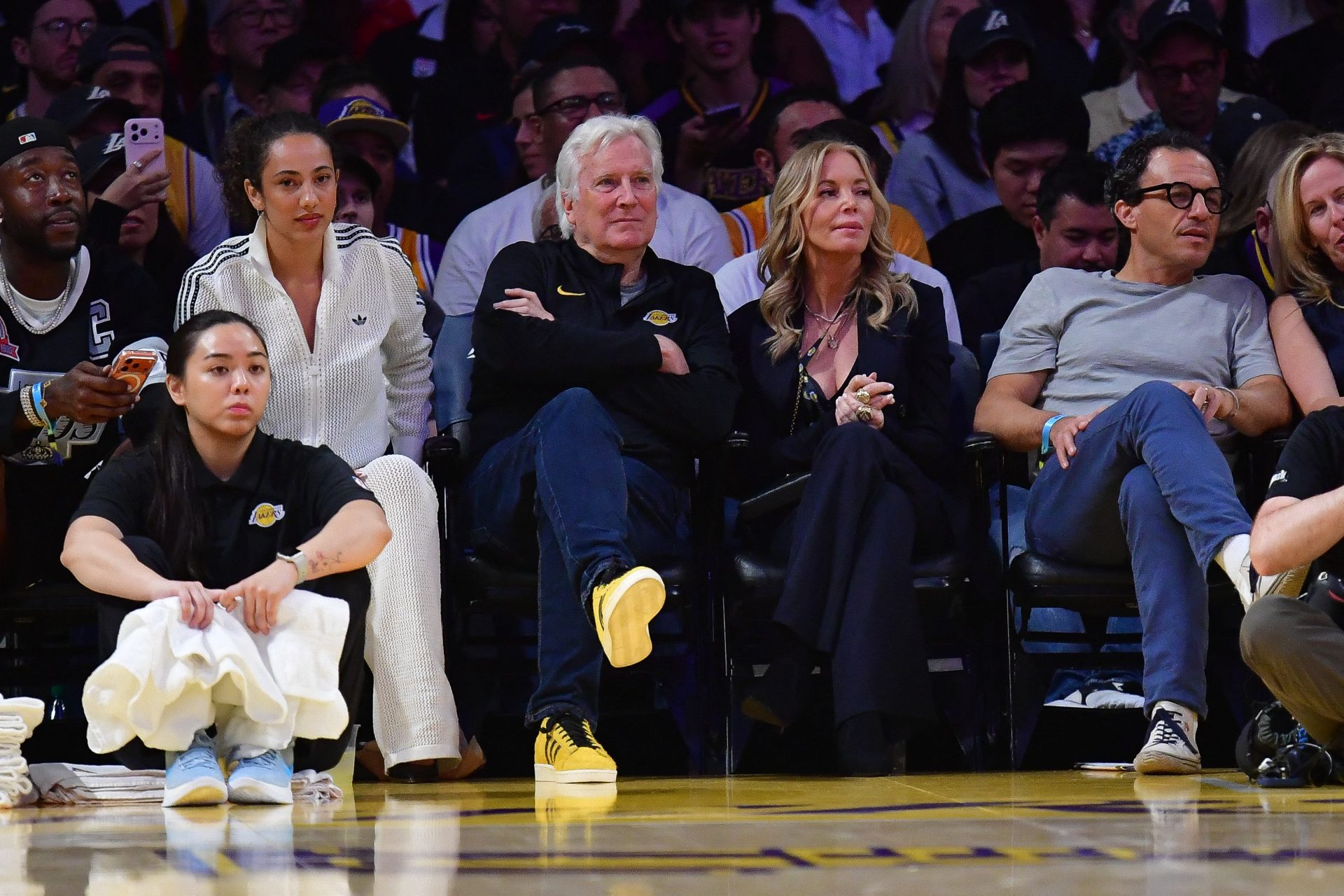 Filing Details Jeanie Buss’s Side Deal to Remain Lakers Governor